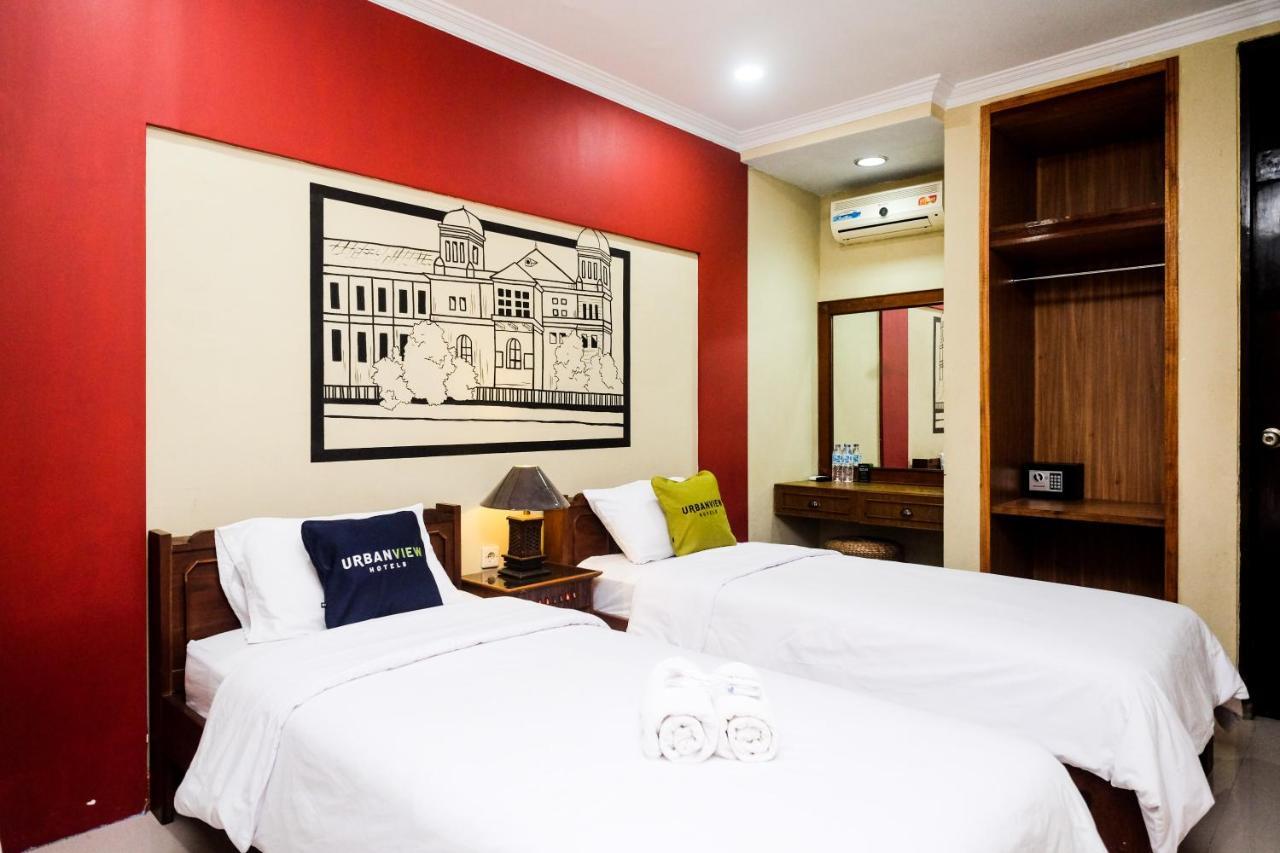 Urbanview Hotel Syariah Wisnugraha By Reddoorz Yogyakarta Dış mekan fotoğraf