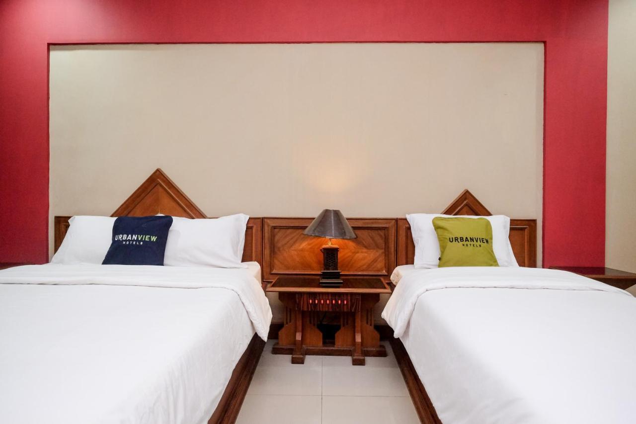 Urbanview Hotel Syariah Wisnugraha By Reddoorz Yogyakarta Dış mekan fotoğraf
