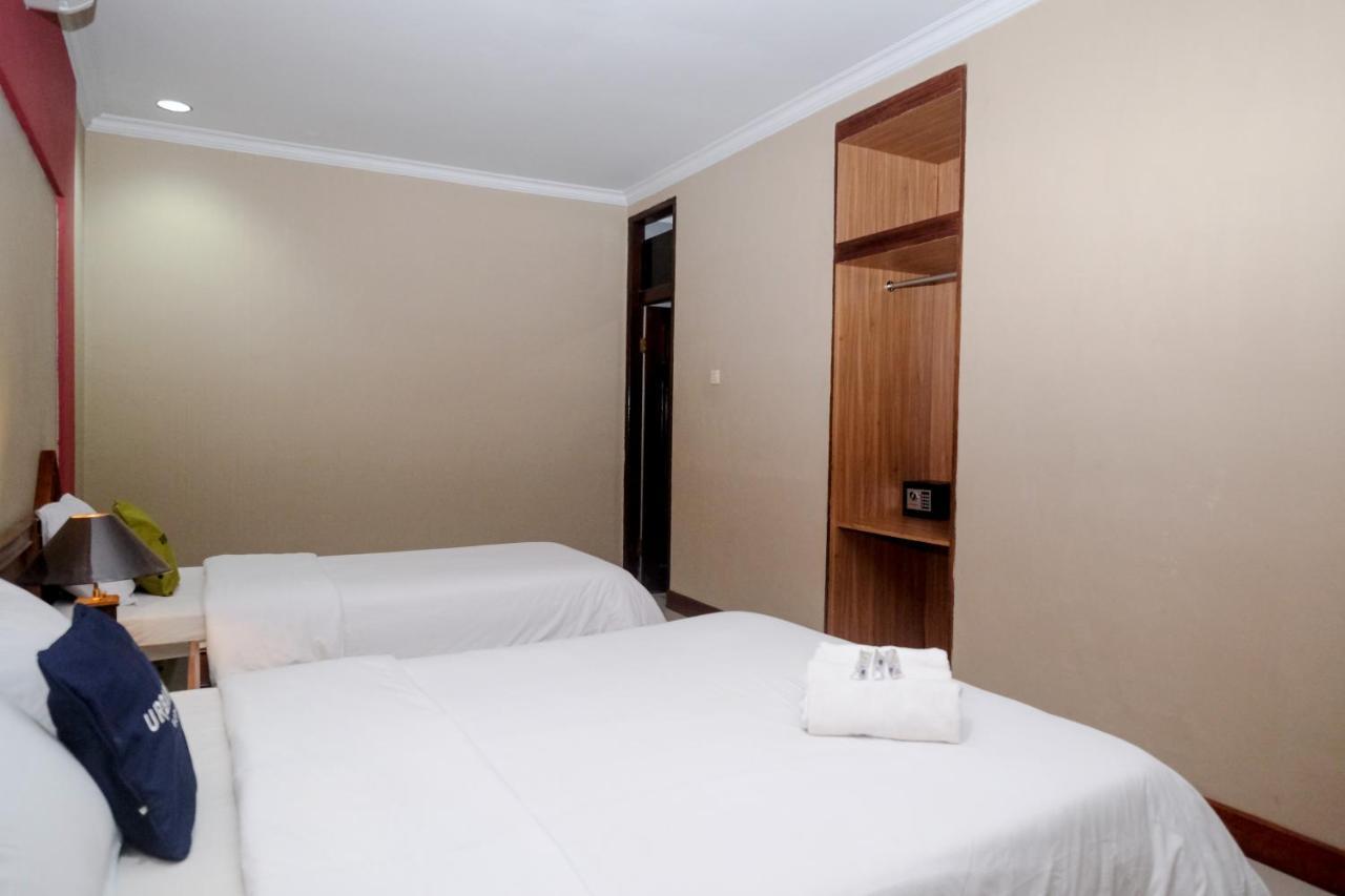 Urbanview Hotel Syariah Wisnugraha By Reddoorz Yogyakarta Dış mekan fotoğraf