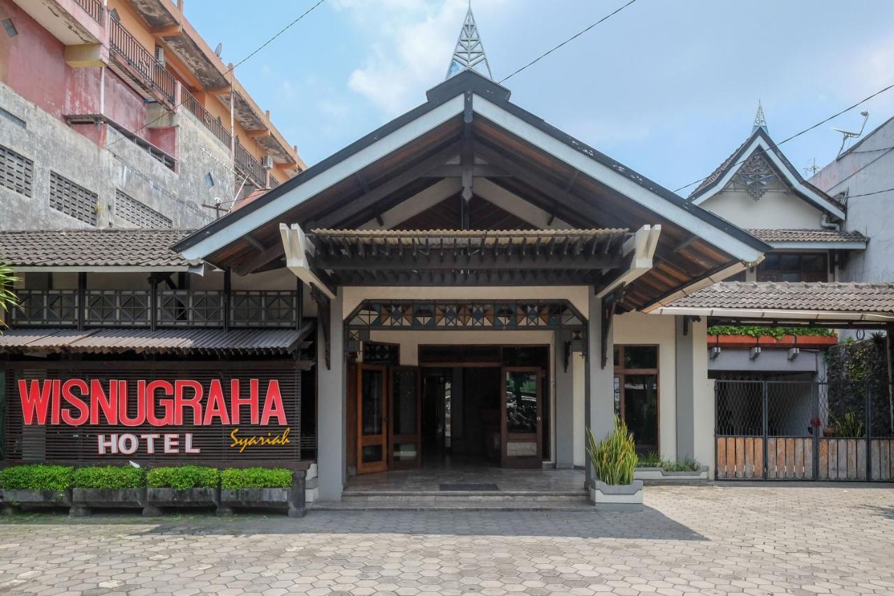Urbanview Hotel Syariah Wisnugraha By Reddoorz Yogyakarta Dış mekan fotoğraf