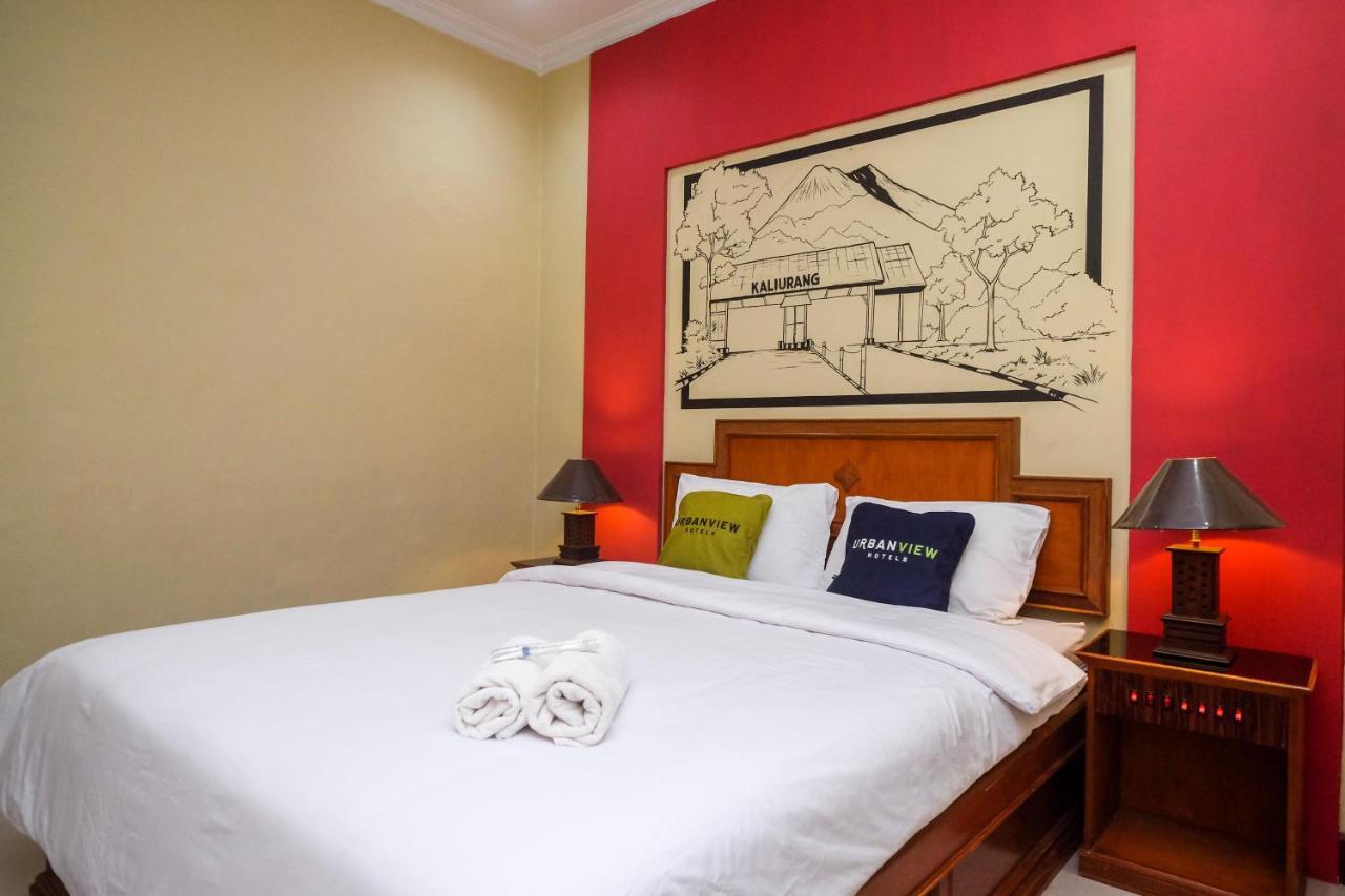 Urbanview Hotel Syariah Wisnugraha By Reddoorz Yogyakarta Dış mekan fotoğraf